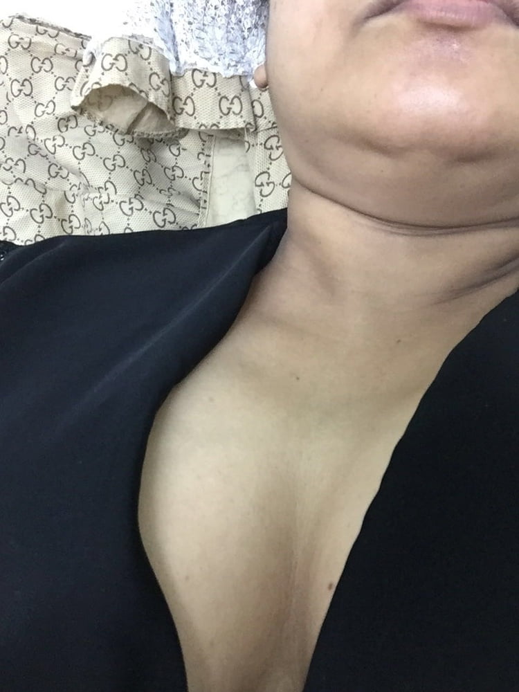 A hot chubby aunty #99969696