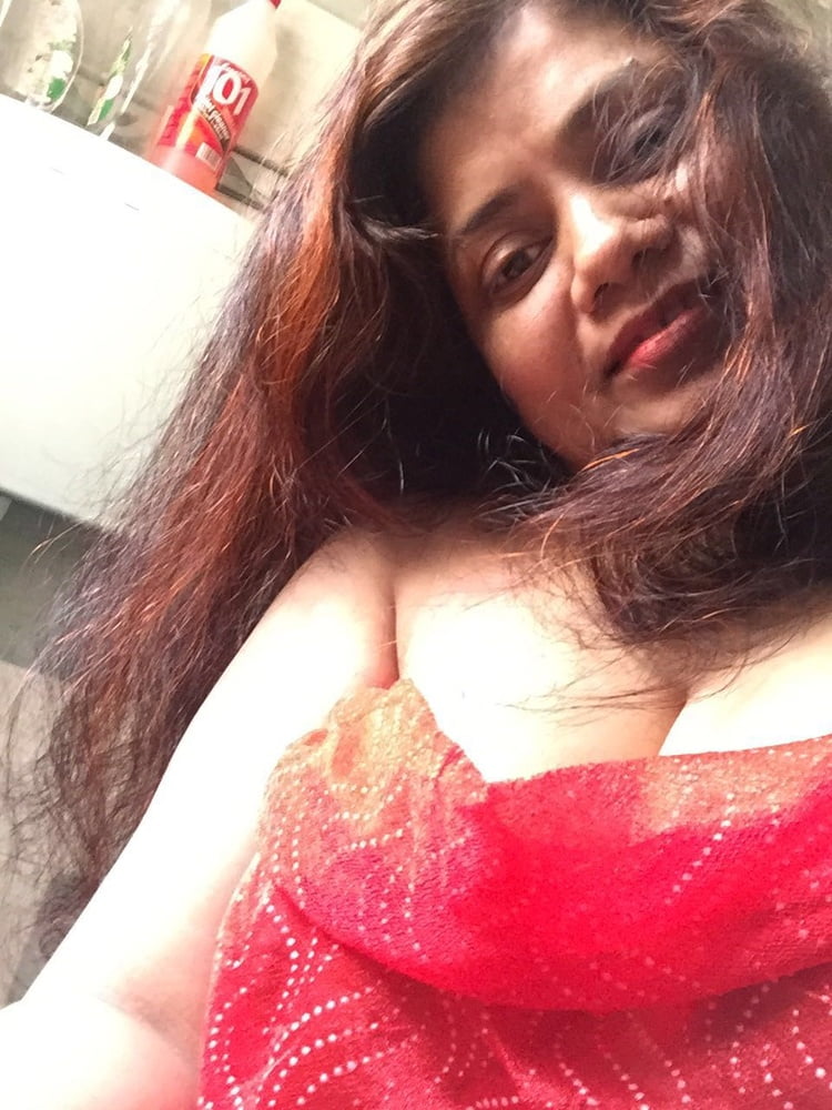 A hot chubby aunty #99969702