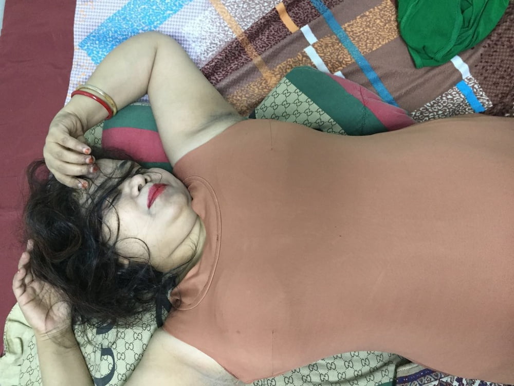 A hot chubby aunty #99969792