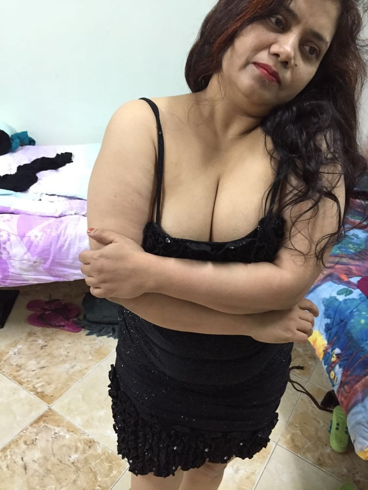 A hot chubby aunty #99969800
