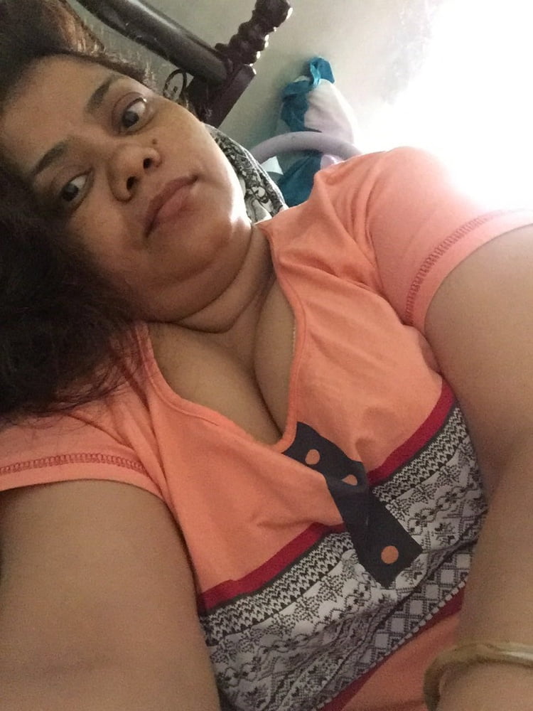 A hot chubby aunty #99969803