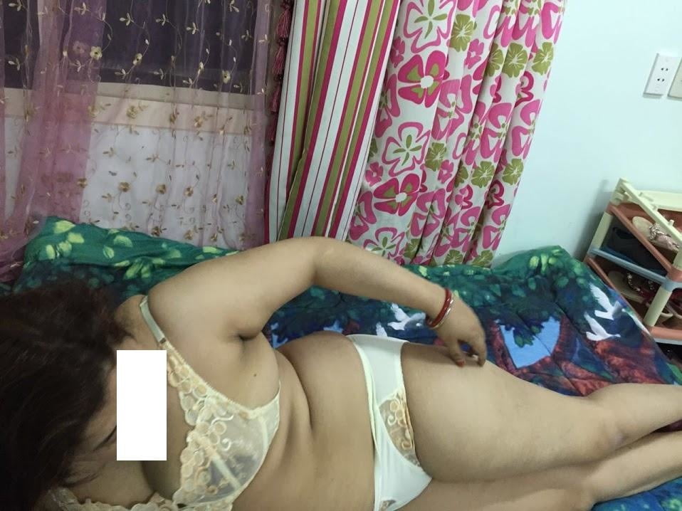 A hot chubby aunty #99969838