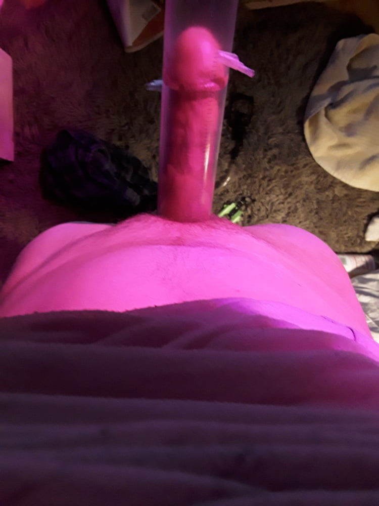 Big Cock pumping and stretching #106991997