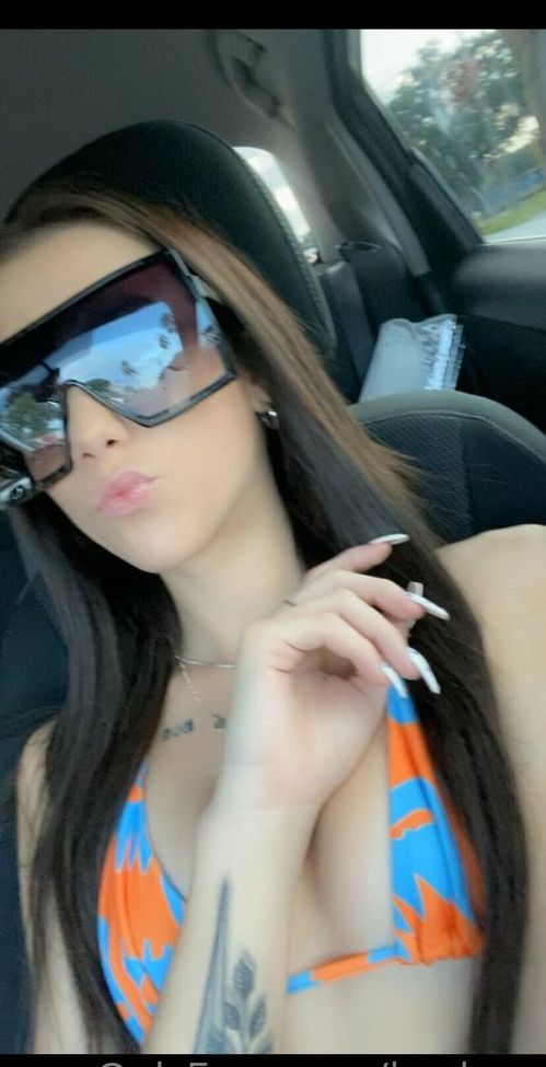 Heyleee nackt #108240162