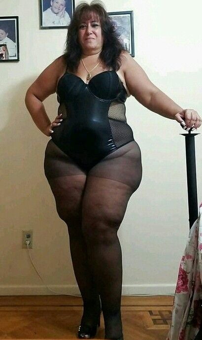 BBW Pantyhose #106359490