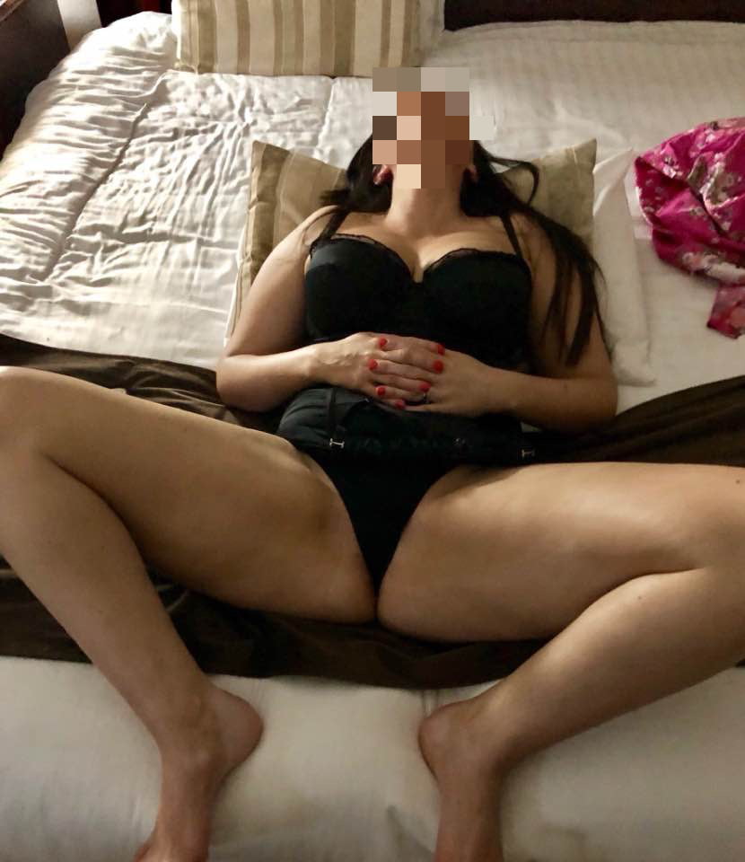 Sexy 32 anni moglie troia britannica
 #89098418