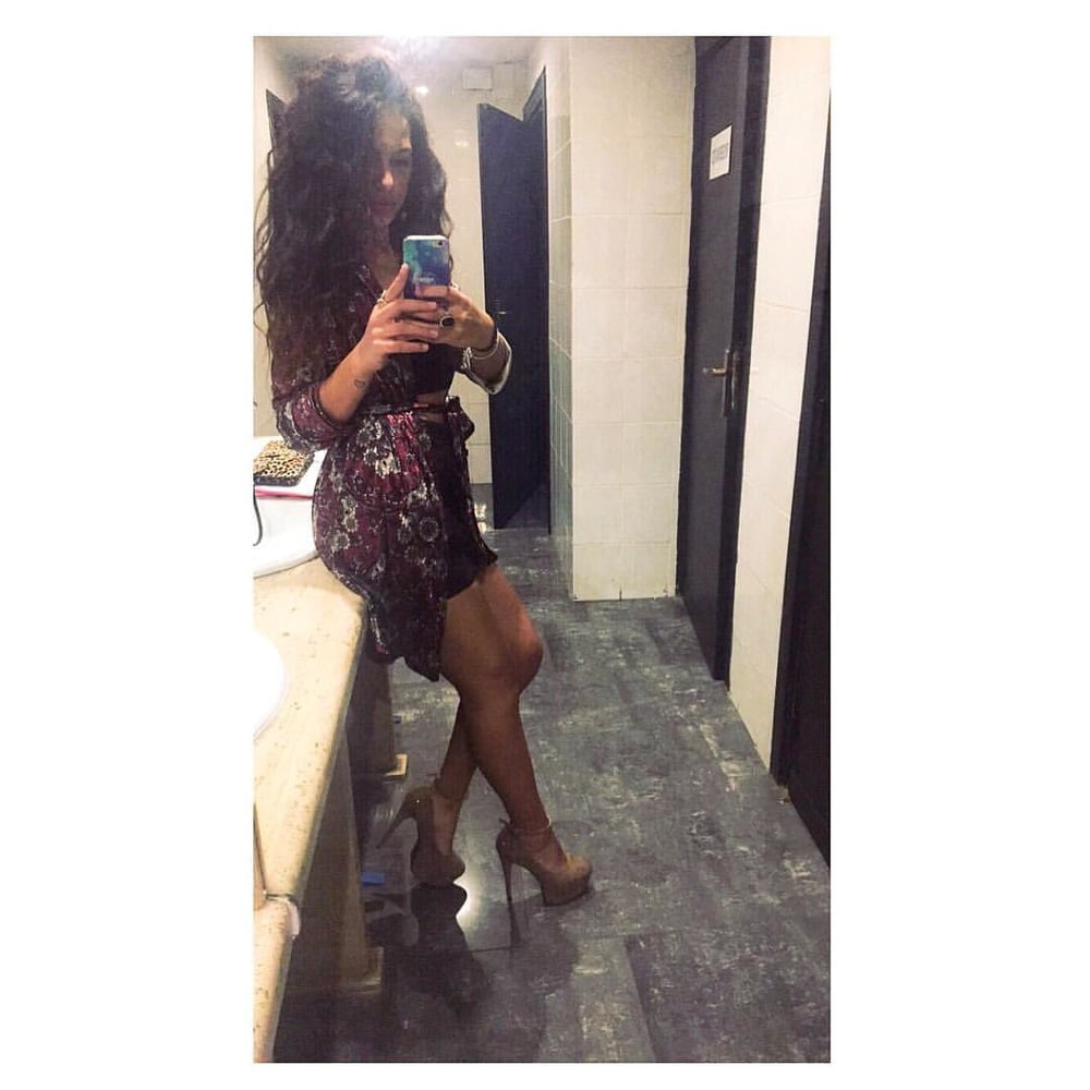 Federica jambes fantastiques salope italienne de instagram
 #101966548