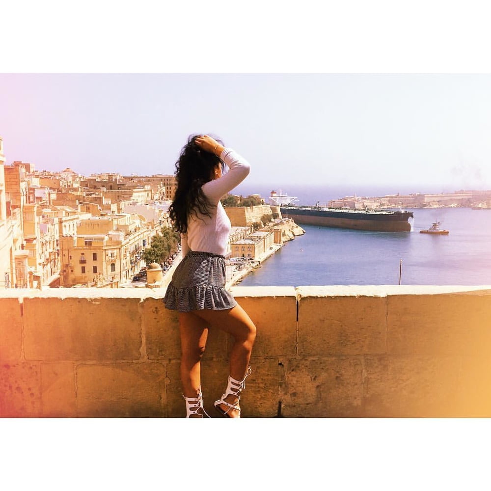 Federica jambes fantastiques salope italienne de instagram
 #101966692
