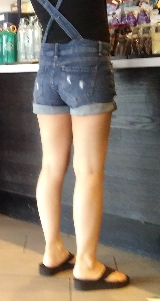Candid legs and feet.... #87656572