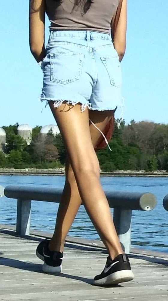 Candid legs and feet.... #87656687