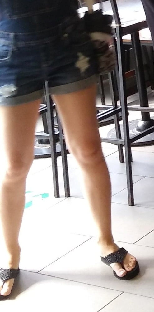 Candid legs and feet.... #87656722