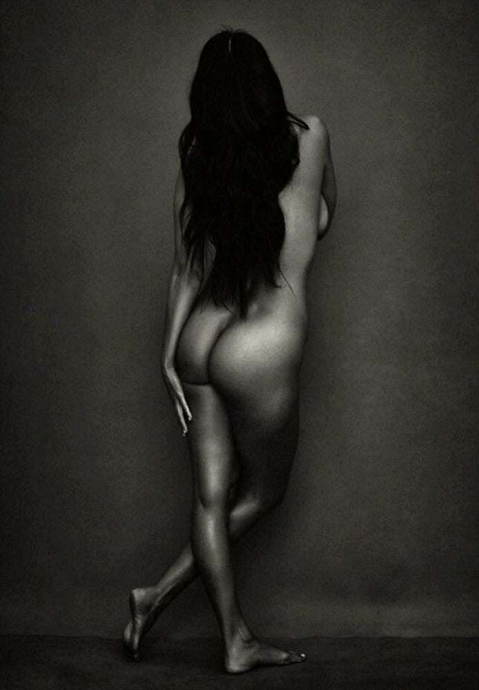 Kourtney Kardashian nude ass and sexy bikini photos #106631629