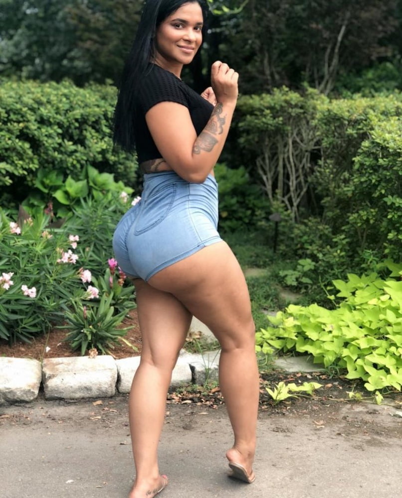 La profesora más caliente
 #97319564