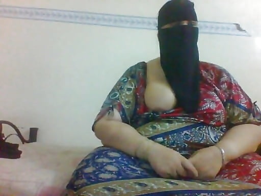 Bbw hoda égyptienne mature hijab putain gros cul énorme
 #81792365