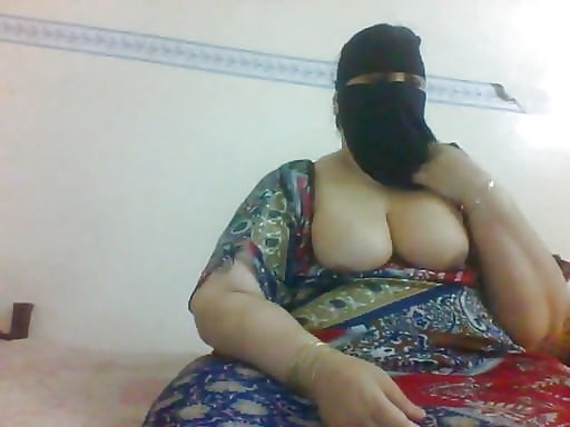 Bbw hoda egiziano maturo hijab puttana grande culo enorme
 #81792383