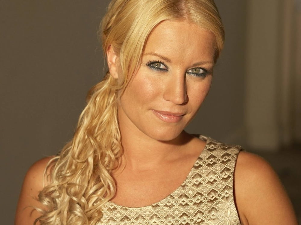 Denise Van Outen #105639628