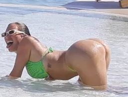 BIKINI BABE #81227768