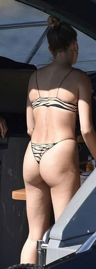 BIKINI BABE #81227817
