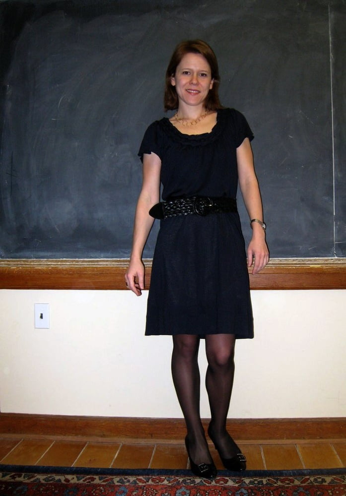 パンティをかぶった先生
 #97633389