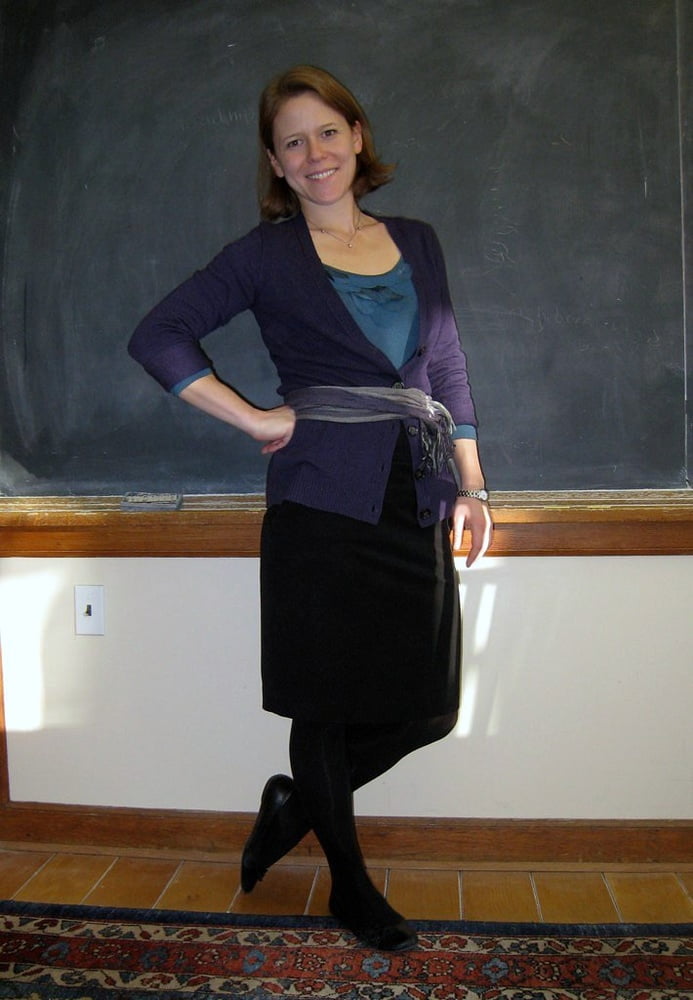 パンティをかぶった先生
 #97633399