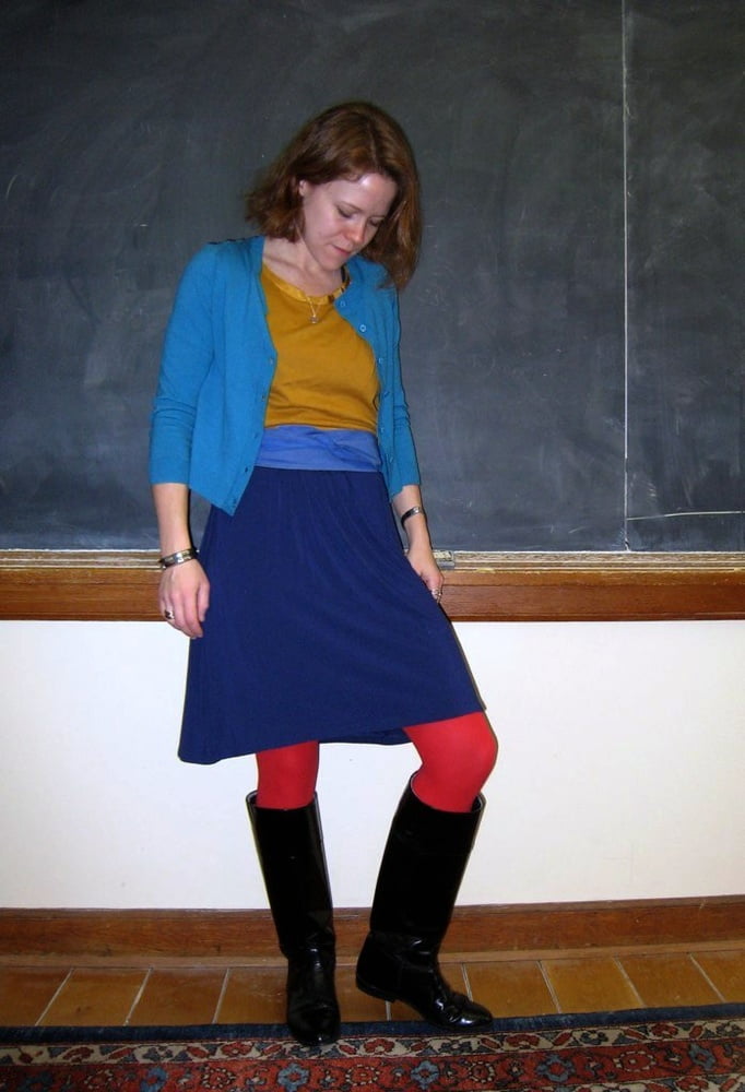 パンティをかぶった先生
 #97633401