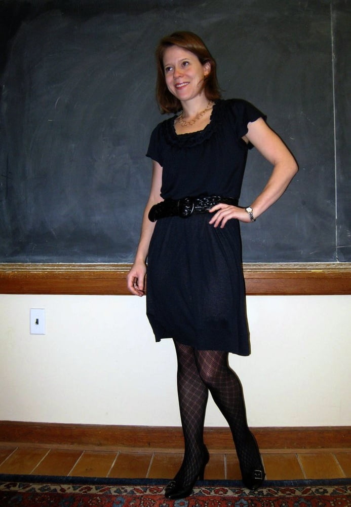 パンティをかぶった先生
 #97633410