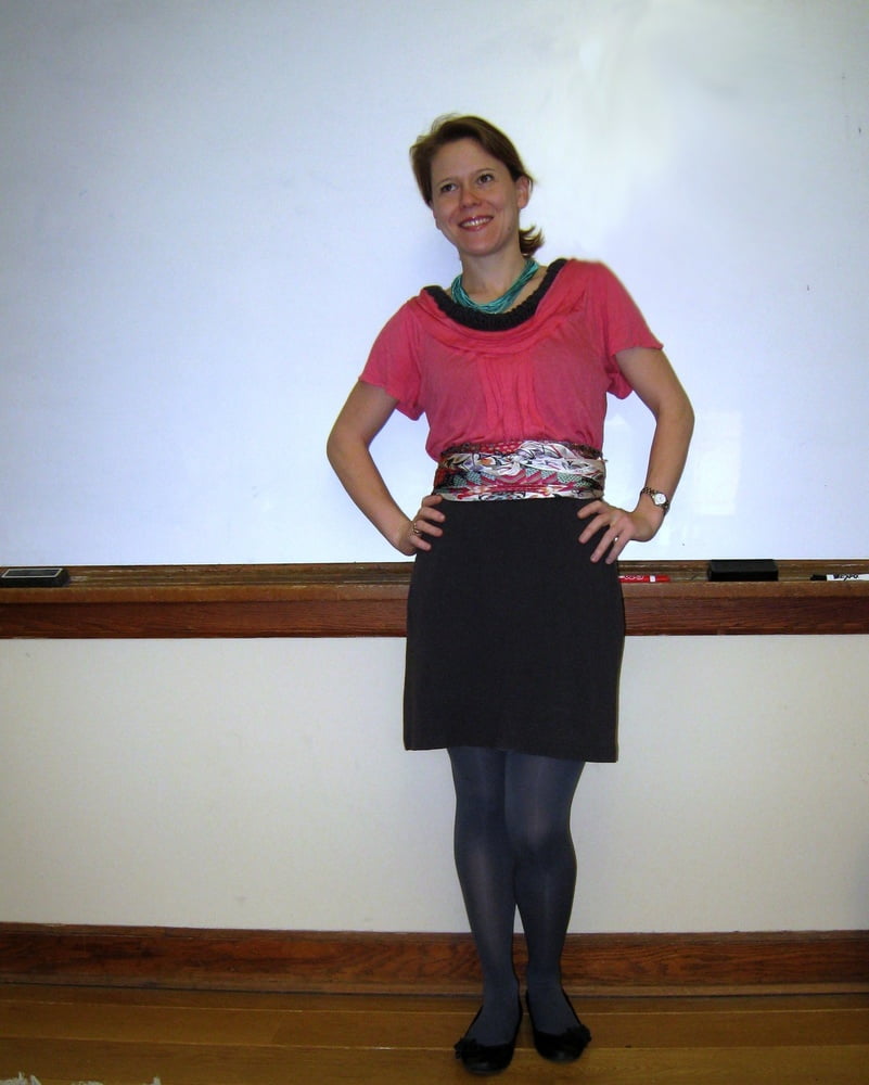 パンティをかぶった先生
 #97633415