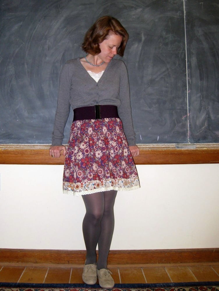 パンティをかぶった先生
 #97633417