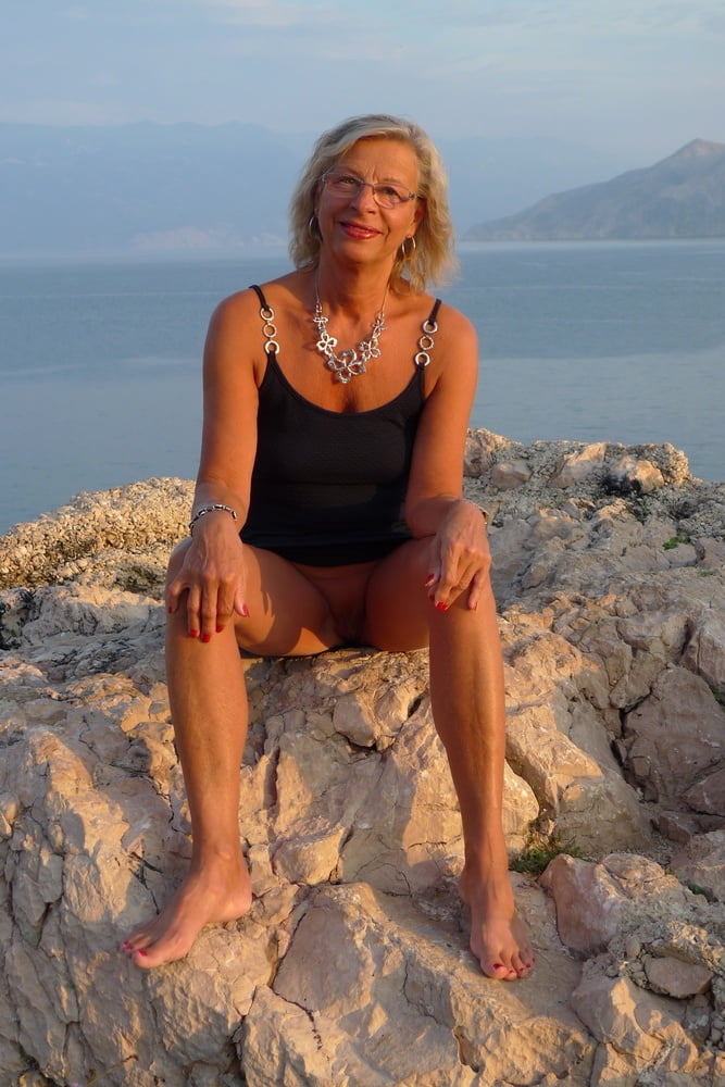 Disfrutando al aire libre 268
 #96033119