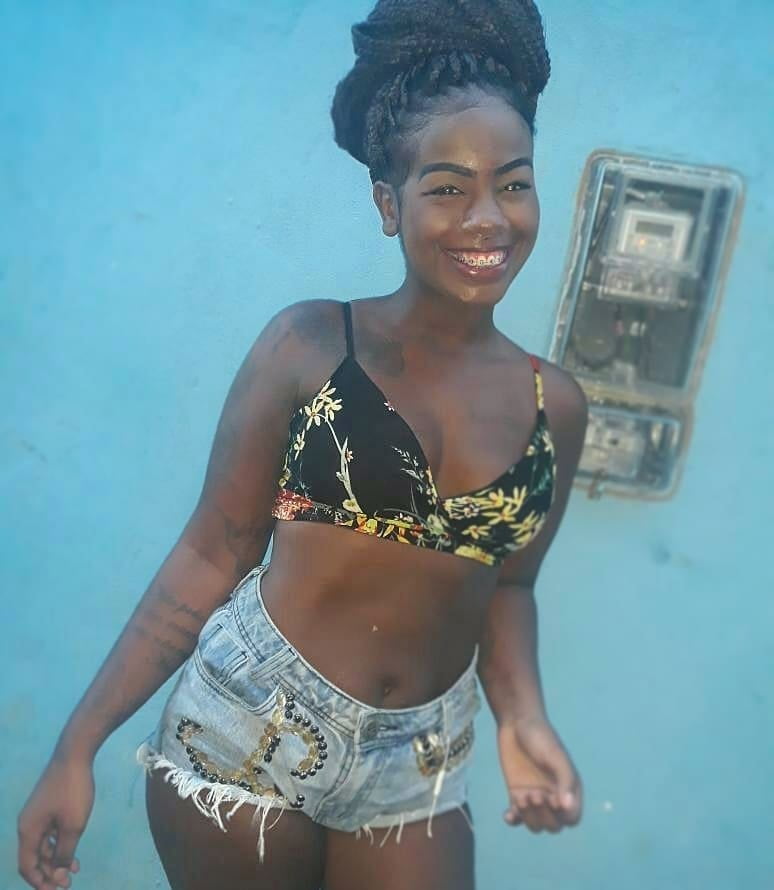 QUECIA #80686750