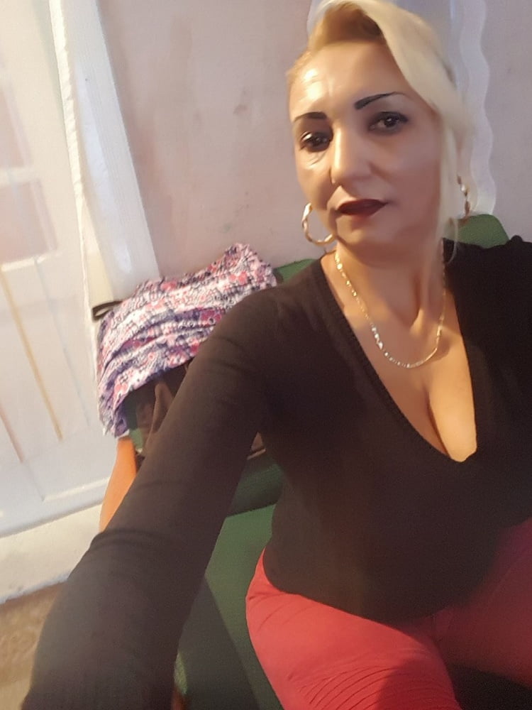 Rou rumänischen Zigeuner milfs 69 die heißesten Zigeuner Mama jemals
 #92576770