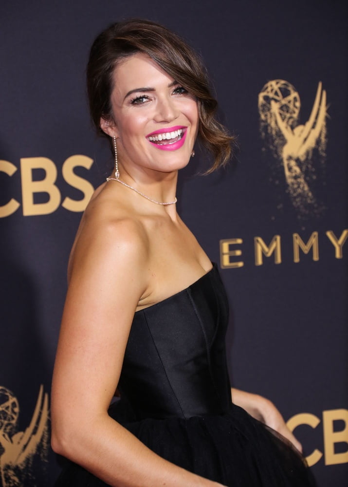 Mandy Moore - Emmy Awards 2017 #91898952