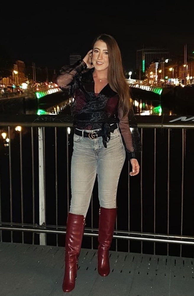 Insta milfs & gilfs usando botas no.16
 #102144134