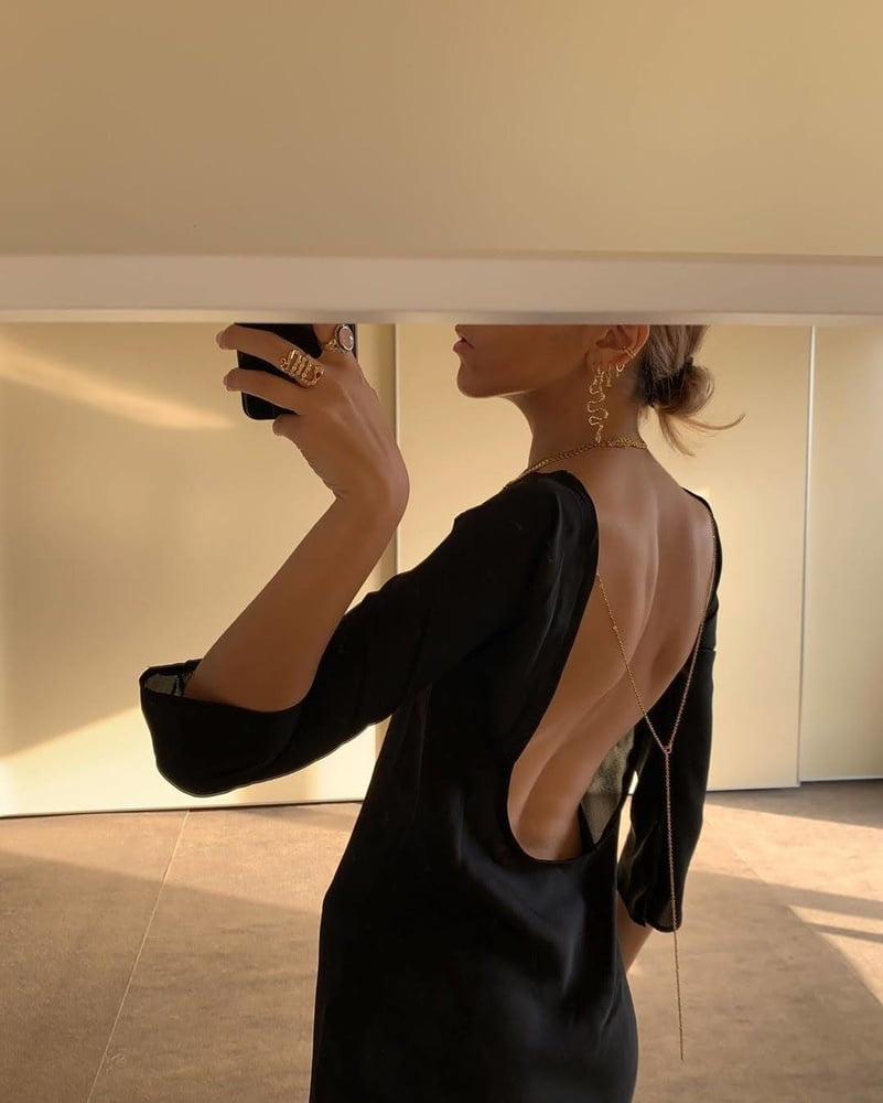Backless Selfies #93384526