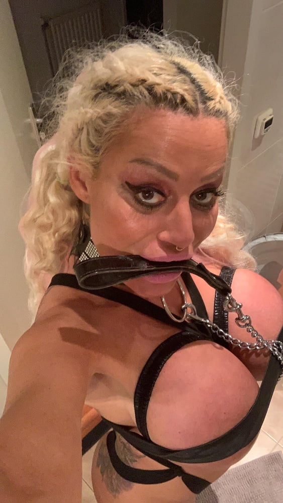 Sexy Twitter Schlampen 19
 #101976437