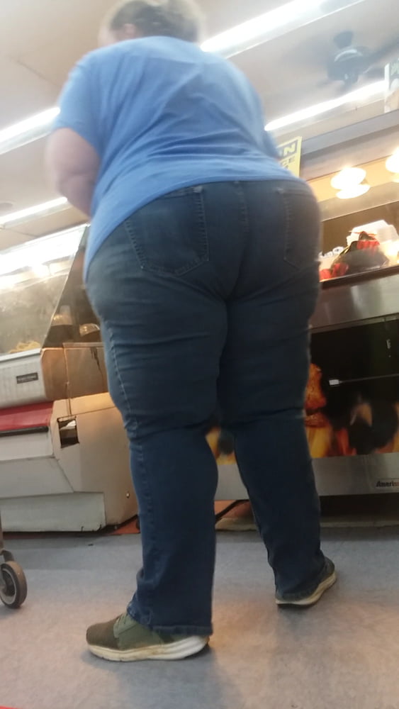 Gros jean bleu blanc booty
 #80678277