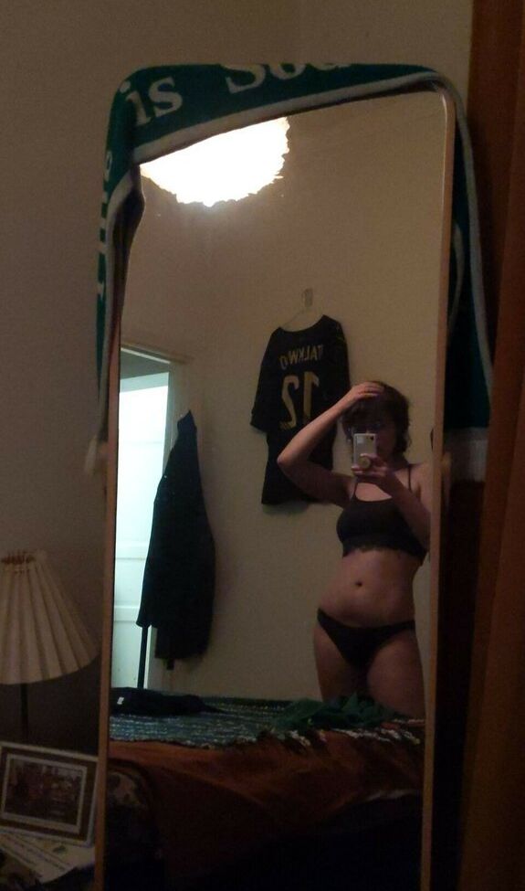 Italkwho desnuda #108344735