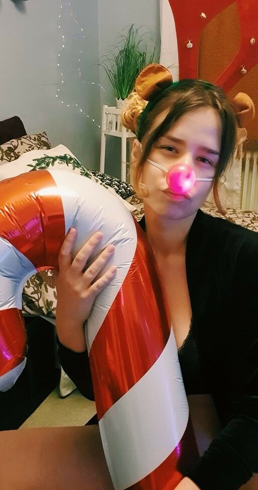 Italkwho desnuda #108344769