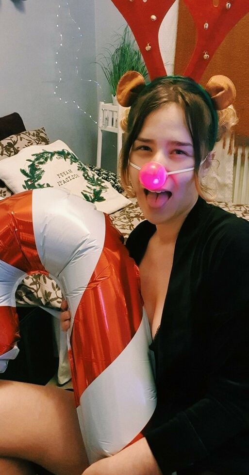 Italkwho desnuda #108344771