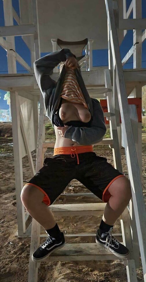 Italkwho desnuda #108344849