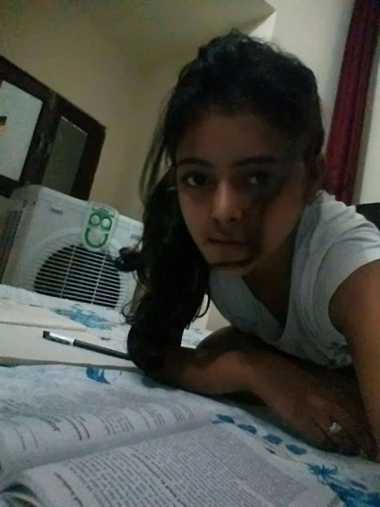 Unknown Desi Girl 0003 - Private Leaked Pics #106533447