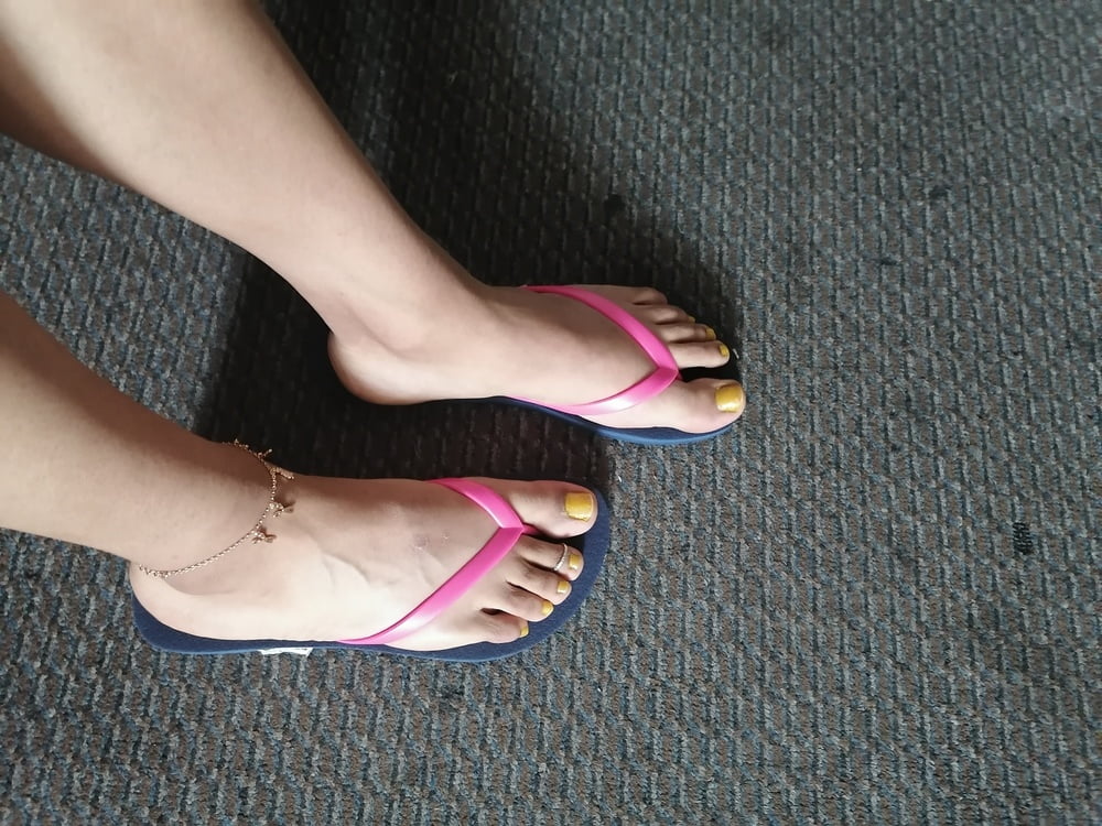 Meine sexy Füße in Flip Flops 2
 #103774172