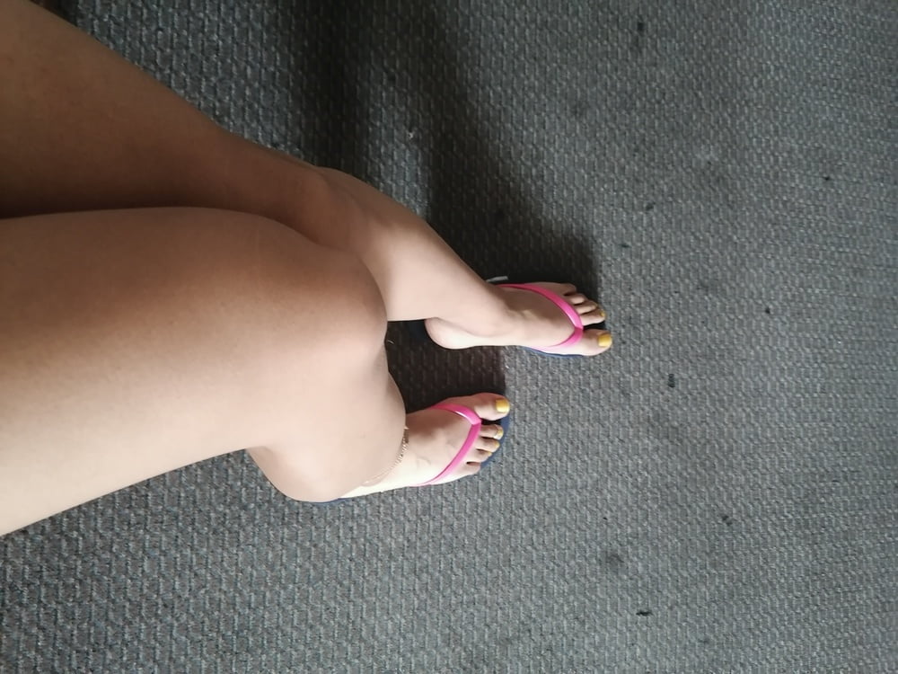 Meine sexy Füße in Flip Flops 2
 #103774175