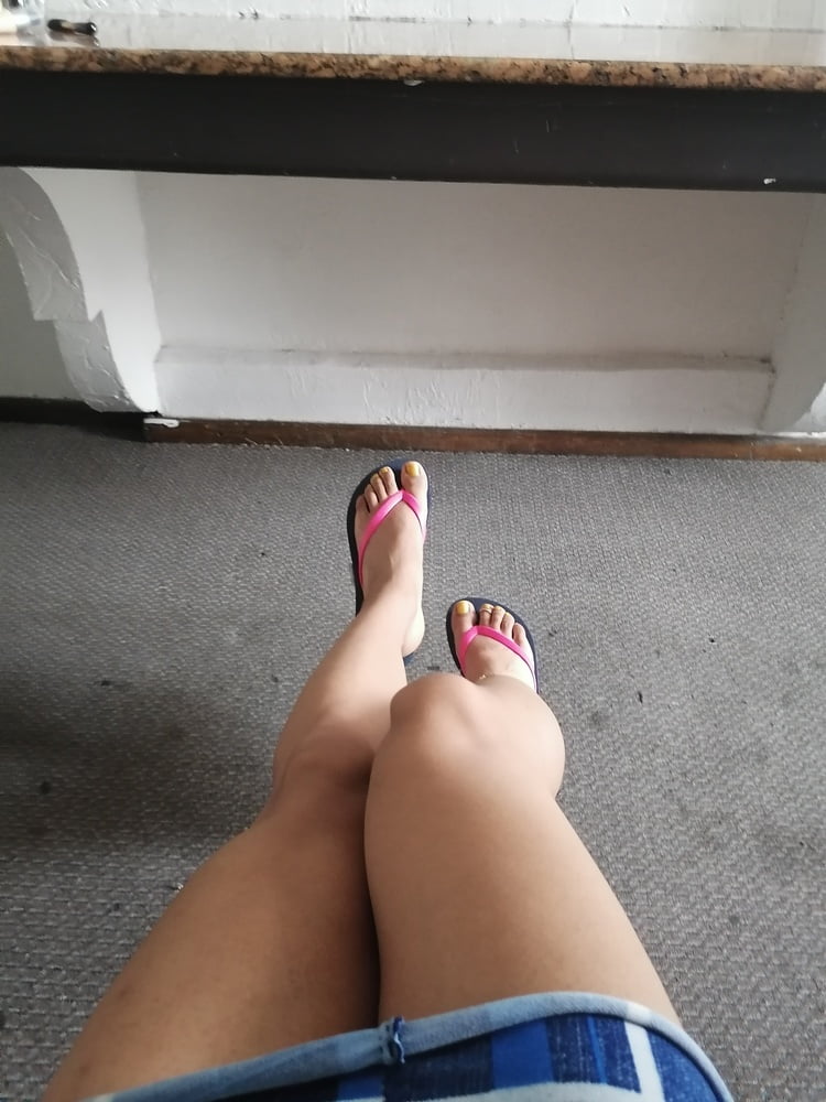 Meine sexy Füße in Flip Flops 2
 #103774178