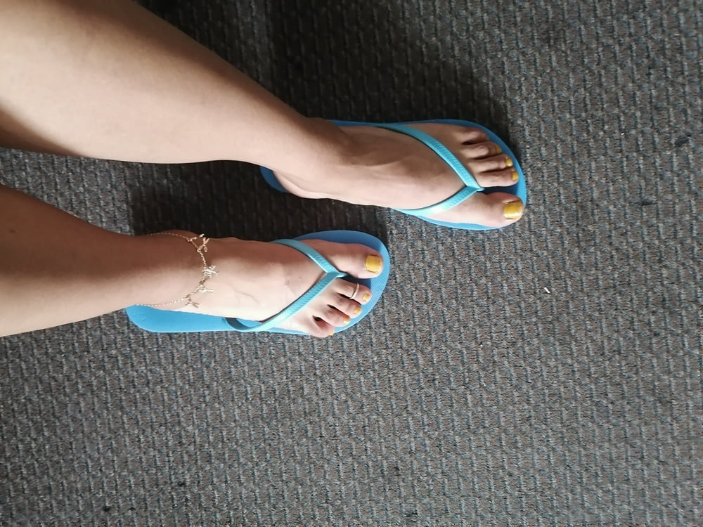 Meine sexy Füße in Flip Flops 2
 #103774191