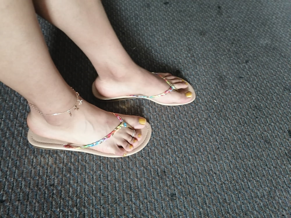 Meine sexy Füße in Flip Flops 2
 #103774197