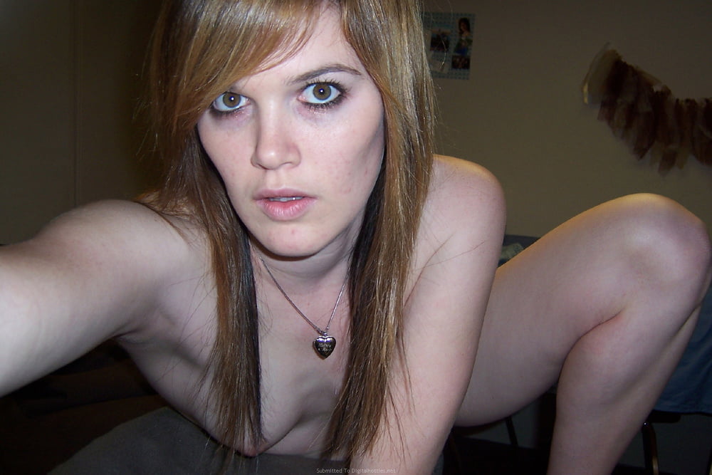 非常に毛深い
 #104428204