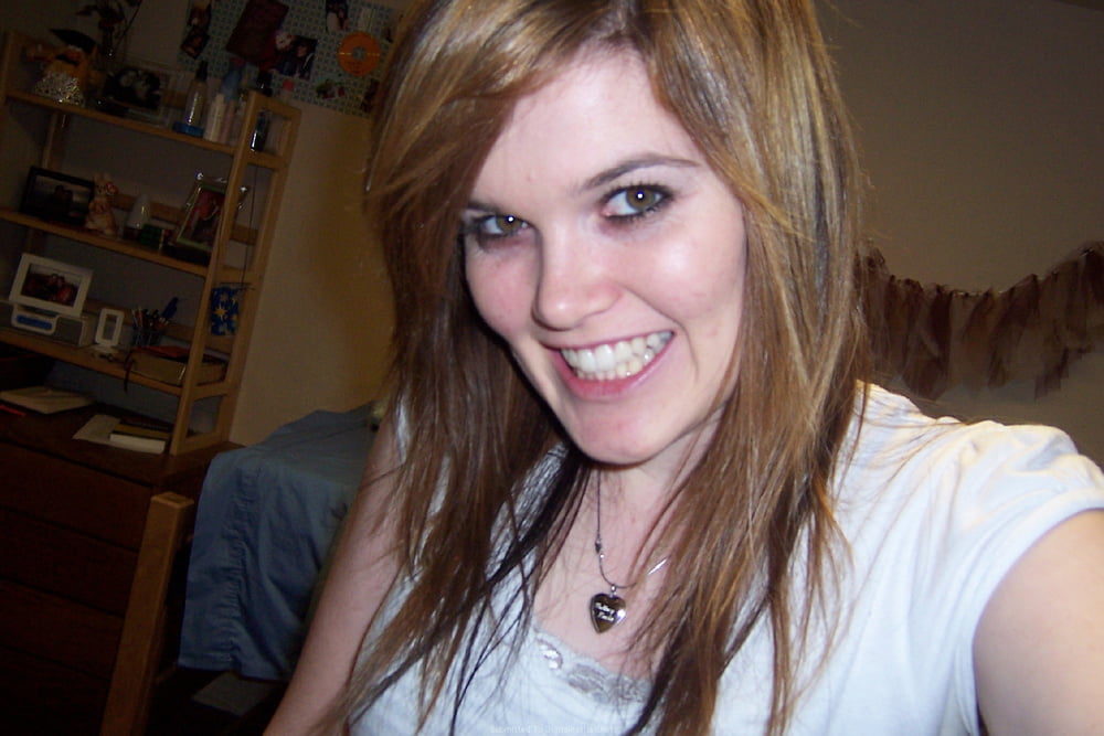 非常に毛深い
 #104428224