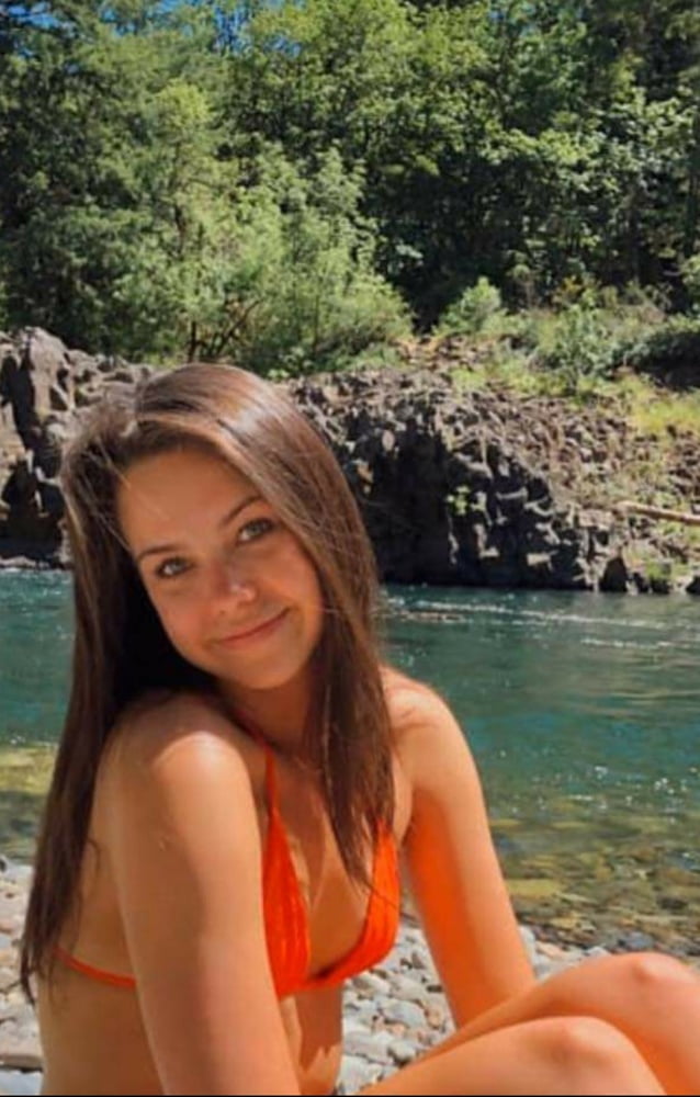 Schöne Mädchen #3
 #94235846