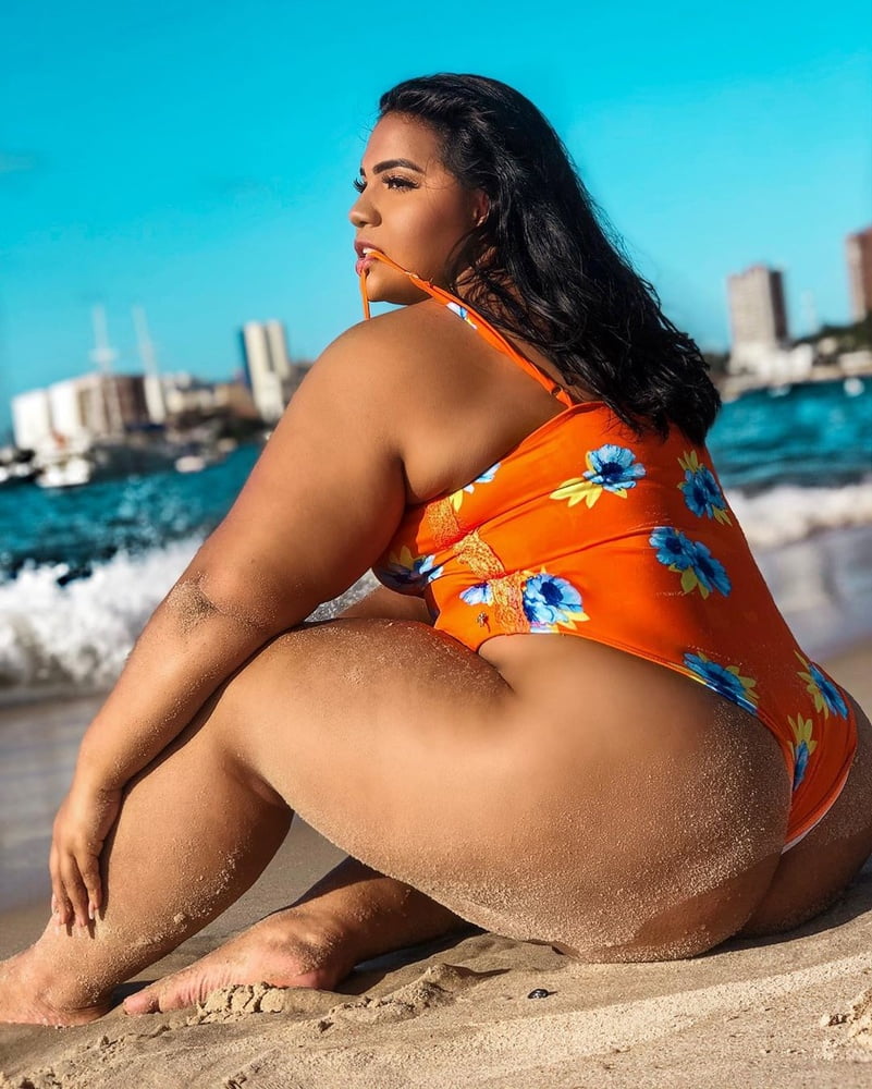 Thick Beauty #102353422